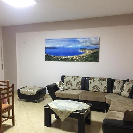 Colombo'S Apartment Вльора Екстер'єр фото